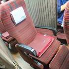 ヘッドレストは上下調整可能