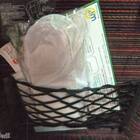 網ポケットには使い捨てのスリッパがスタンバイ