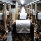 3列独立シートハイデッカー車の車両内部