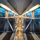 大型パウダールーム設置車両の一例　※画像提供：JRバス関東