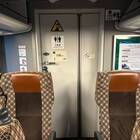 トイレは車両後部に　※画像提供：JRバス関東