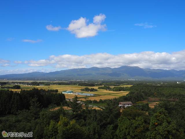 佐渡島の中央に広がる国中平野