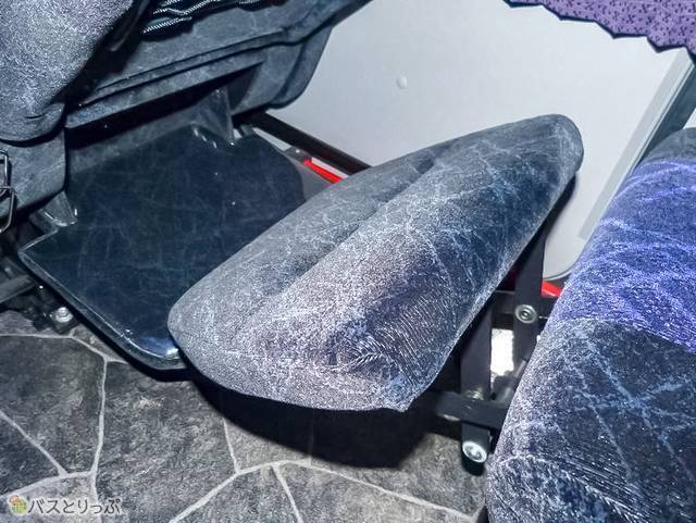 フットレストとレッグレスト