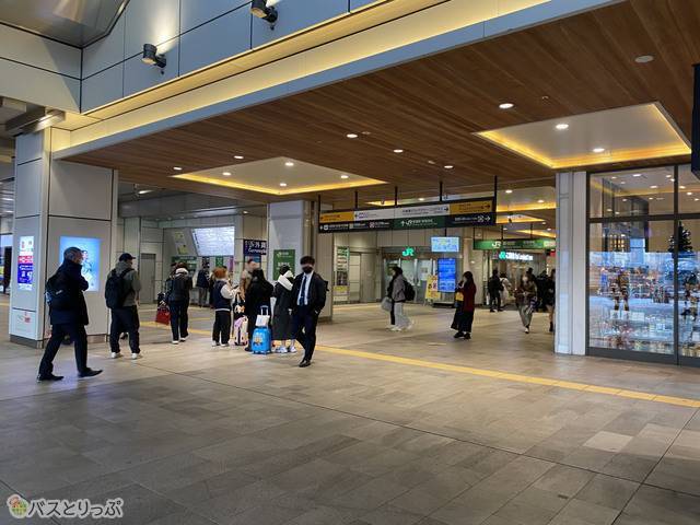 JR新宿駅の改札口前