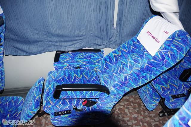 座席もゆったりくつろげる！