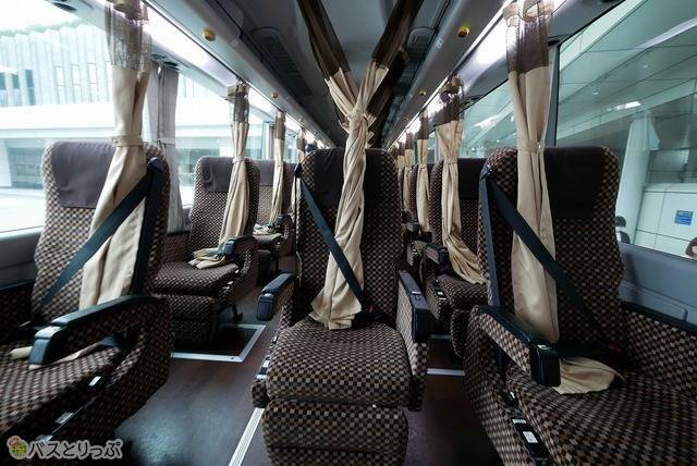 JRバス東北の高速バス】2つの3列シート車両を紹介！ 設備・サービス