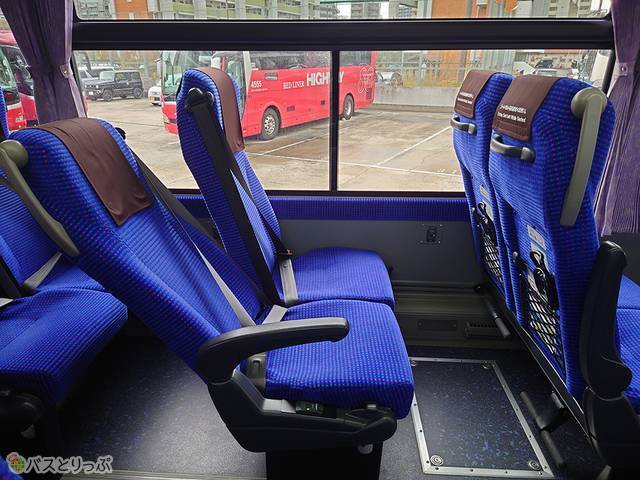 4列シートを倒したところ