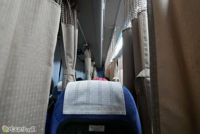 仕切りカーテン