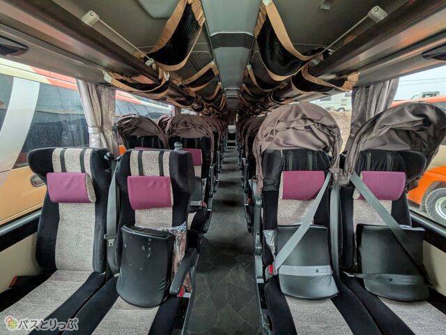 4列シートのMEX三沢