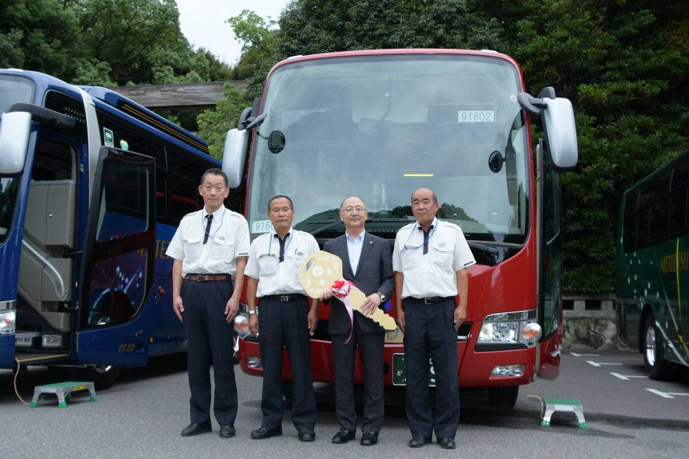 ニュース】名鉄観光バス 新型バス「Zion」の納車式実施！ 車内設備も